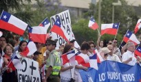 manifestante a favor de militares detenidos politicos chilenos.